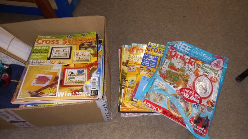 3 boxes of material, cross stitch magazines some with gifts attached plus other magazines, Chinese - Image 5 of 5