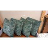 4 cushions