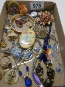 A mixed lot of jewellery, rings etc.,