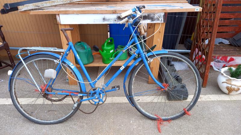 A vintage ladies bicycle - No saddle A/F COLLECT ONLY.