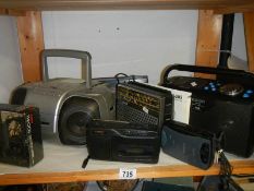 A quantity of mid to late 20th century radio's.