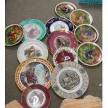 A mixed lot of collector's plates.