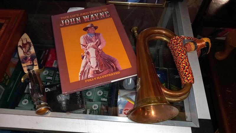 A quantity of John Wayne related items including LE of 95 John Wayne knife a/f, bugle, plaque, - Image 9 of 9