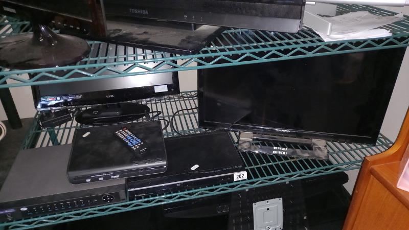 A quantity of TV's & monitors including Toshiba DVD player etc. (job lot) - Image 4 of 5