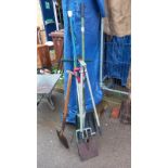 A quantity of garden tools including fork, lawn edger & shears etc. COLLECT ONLY