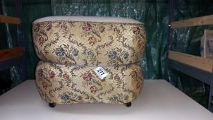 A vintage Hanley Worcester foot stool - Collection only
