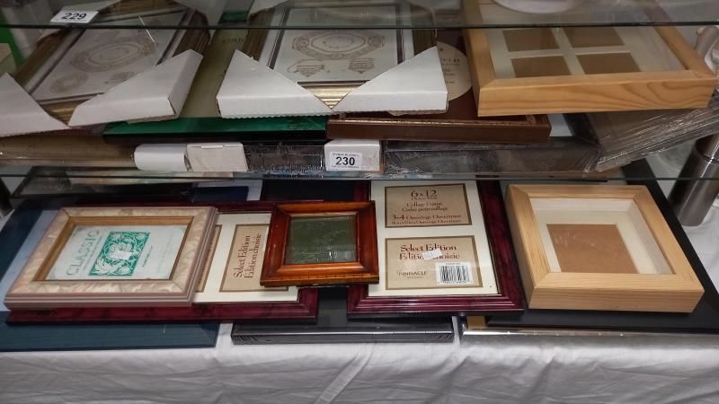 A good selection of new & old stretched picture frames - Image 4 of 4