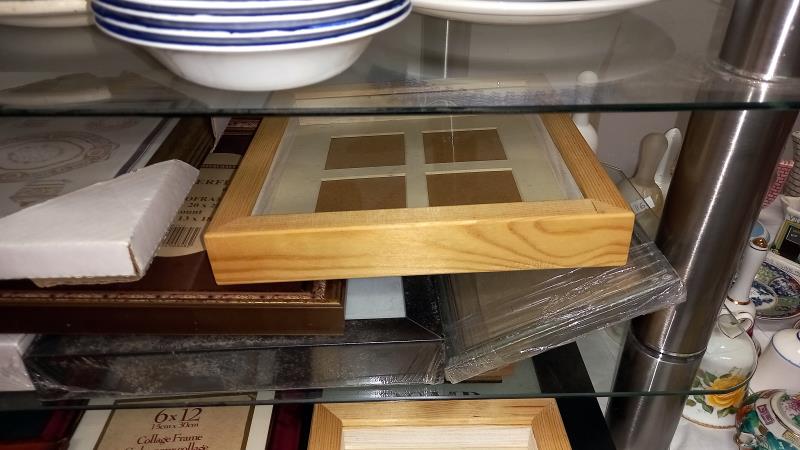 A good selection of new & old stretched picture frames - Image 3 of 4