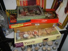 A good lot of old and modern jigsaw puzzles.