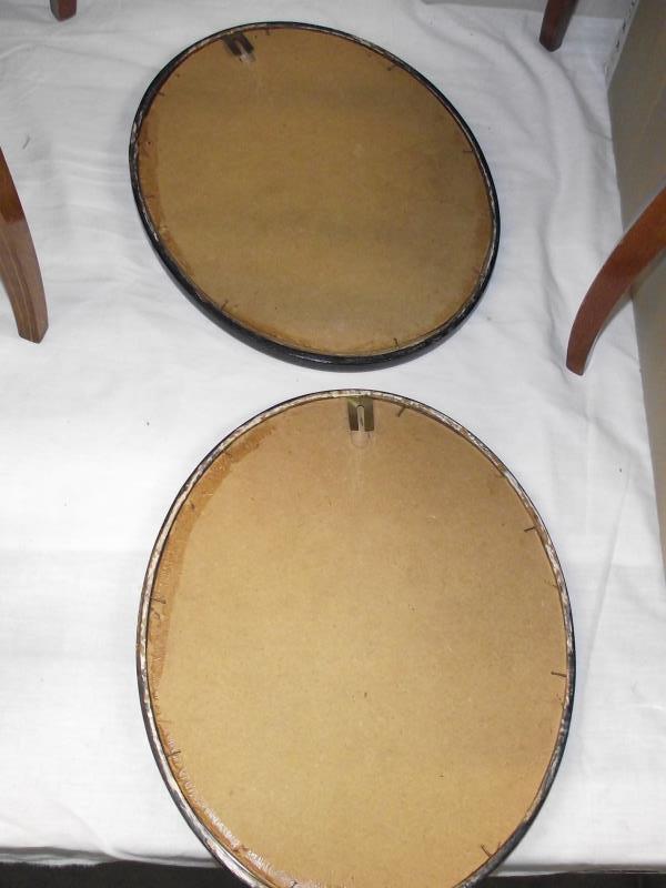 A pair of oval framed pictures - Image 5 of 5