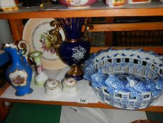 A large bowl, vase, jug etc., COLLECT ONLY.