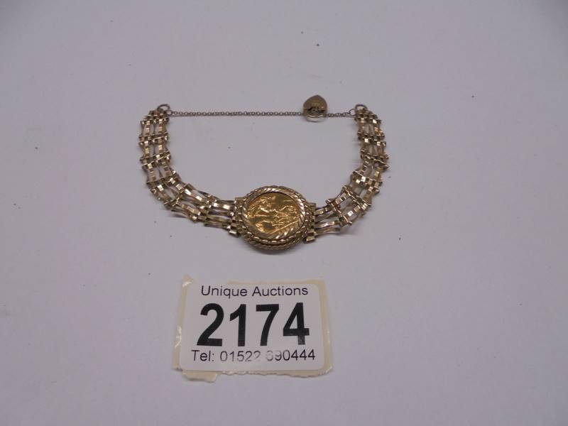 A 1982 half sovereign mounted in a 9ct gold bracelet, total weight 12.5 grams.