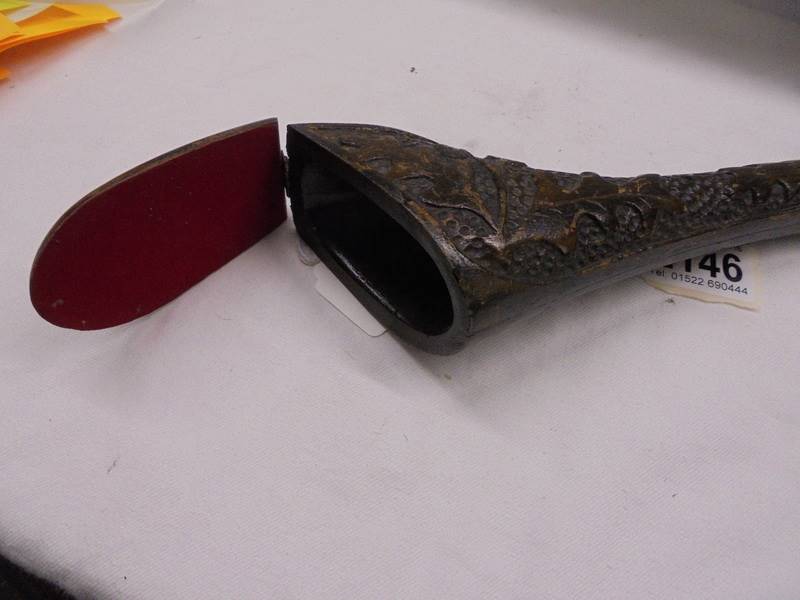 A late Victorian carved wood case for a clay pipe. - Image 4 of 4