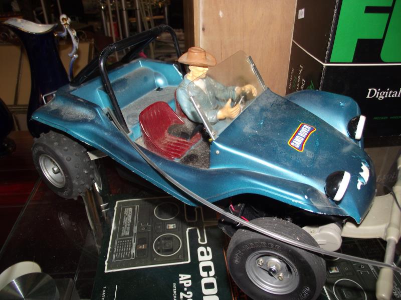 Tamiya Sand Rover and holiday buggy remote control cars and 3 boxed Acoms AP -227 and a Futalsa R/ - Image 4 of 11