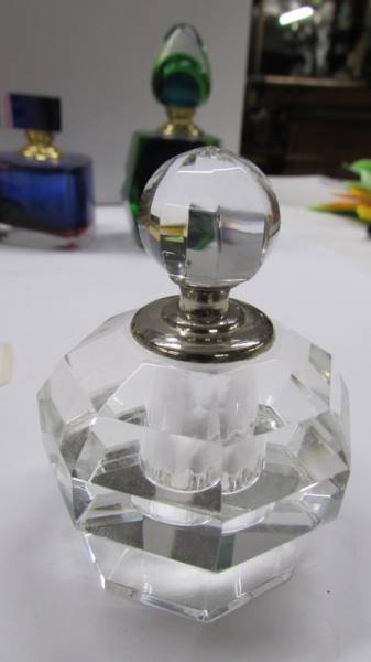 Four coloured perfume bottles and two clear glass bottles. - Image 6 of 7