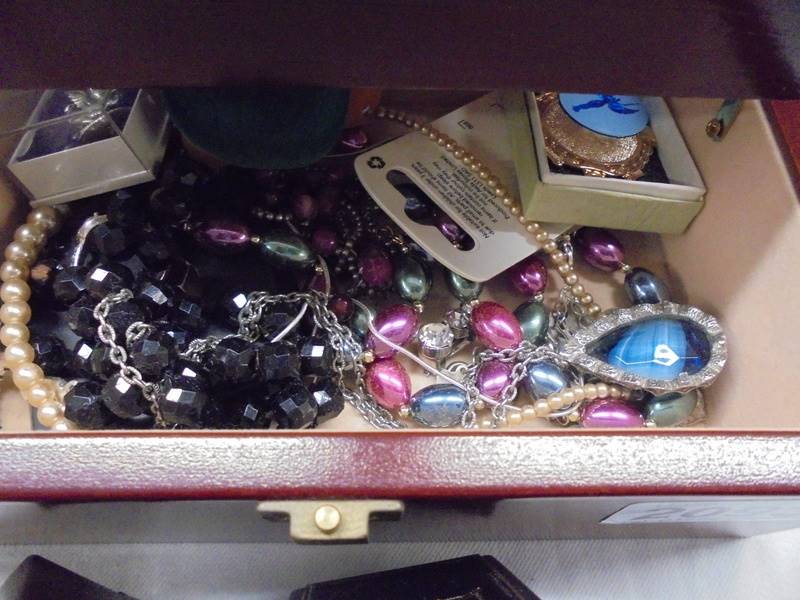 A jewellery boxes containing necklaces, brooches etc., - Image 3 of 4