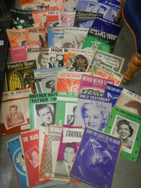 A good lot of old sheet music. - Image 8 of 8