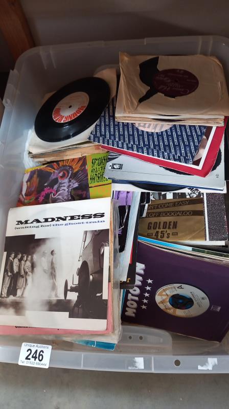 Full box of 45's. Nice lot, not just unwanted pop - Image 2 of 2