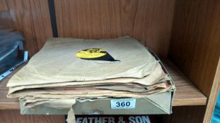 Quantity of Hank Williams 78's78's UK Release MGM Yellow