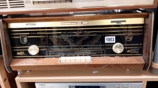 A Philips ''Bi-Ampli'' VHF stereo radio