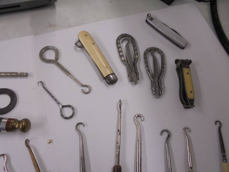 A good lot of assorted button hooks etc., - Image 2 of 5