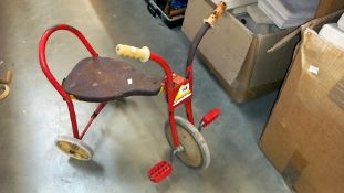 A vintage Wellskelo childs tricycle COLLECT ONLY
