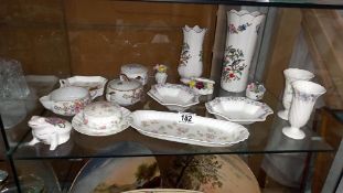 A mixed lot including Aynsley, Wedgwood, Royal Doulton etc