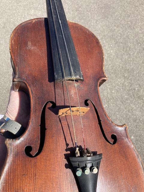 A rare cased pair of antique violins with bows, one with label reading Johann Glass (both a/f) - Image 13 of 22