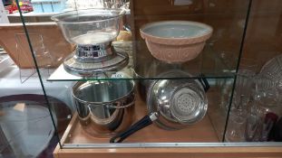 Mason and Cash mixing bowl and other kitchenalia