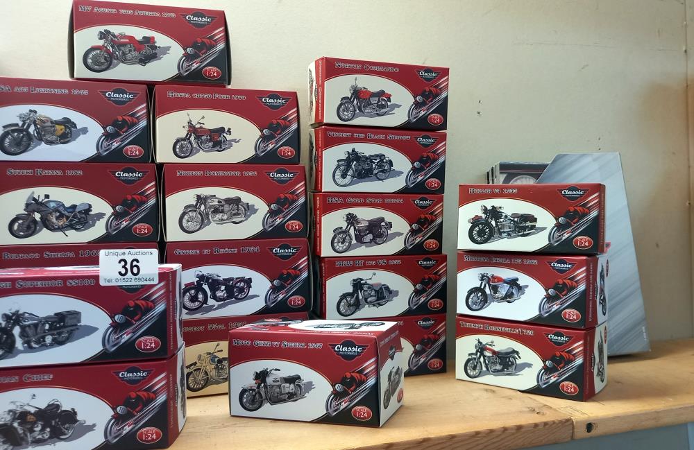 30 boxed Atlas classic motorcycles with booklets - Image 3 of 3