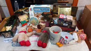 A selection of vintage toys & games including Fisher Price, marbles, chess set & Smiths Noddy