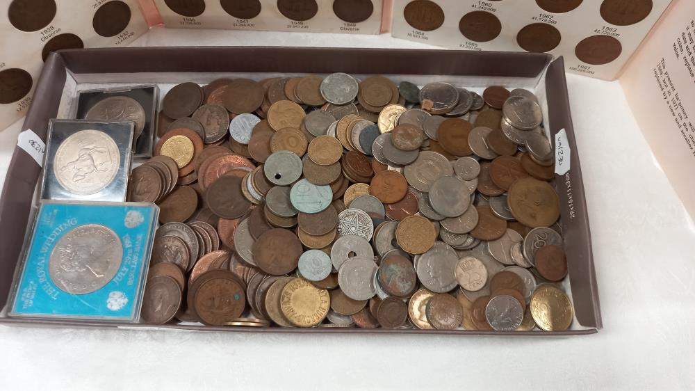 A tray of mixed coins - Image 2 of 5