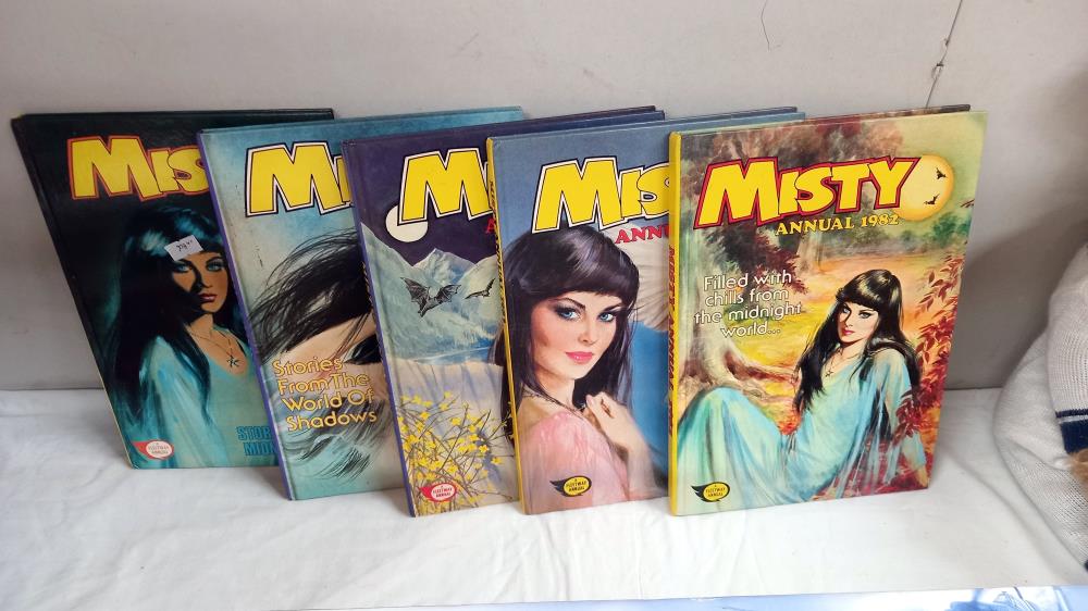 5 vintage Misty annuals, 1982 through to 1986