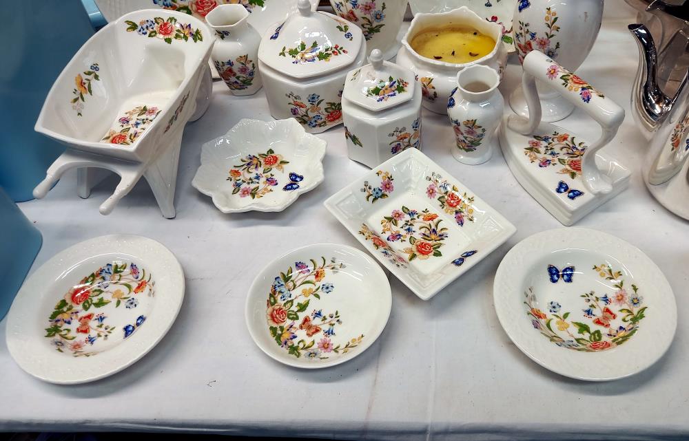 A good lot of Aynsley china - Image 3 of 5