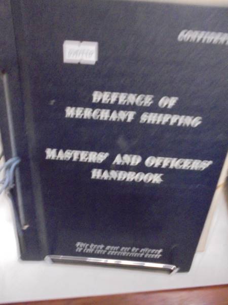 A mahogany cased Wempe Hamburg chronometerwerke and two shipping related books. - Image 4 of 5
