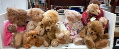 7 artists collectable bears by Tehidy, Affable, Mary Holden, E Willoughby, Sara Graves etc