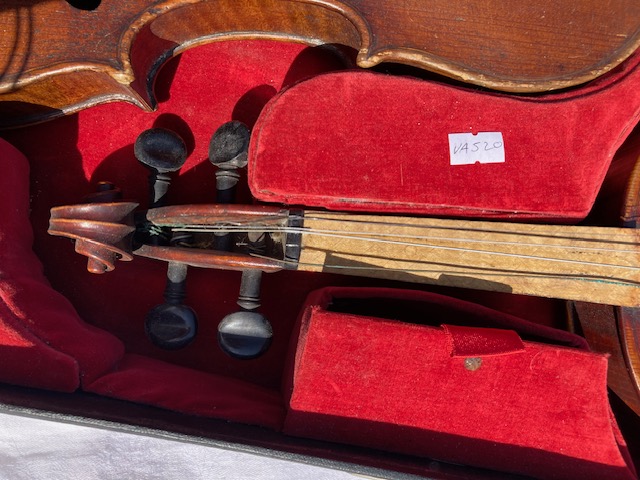 A rare cased pair of antique violins with bows, one with label reading Johann Glass (both a/f) - Image 10 of 22