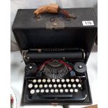 A vintage Underwood typewriter COLLECT ONLY