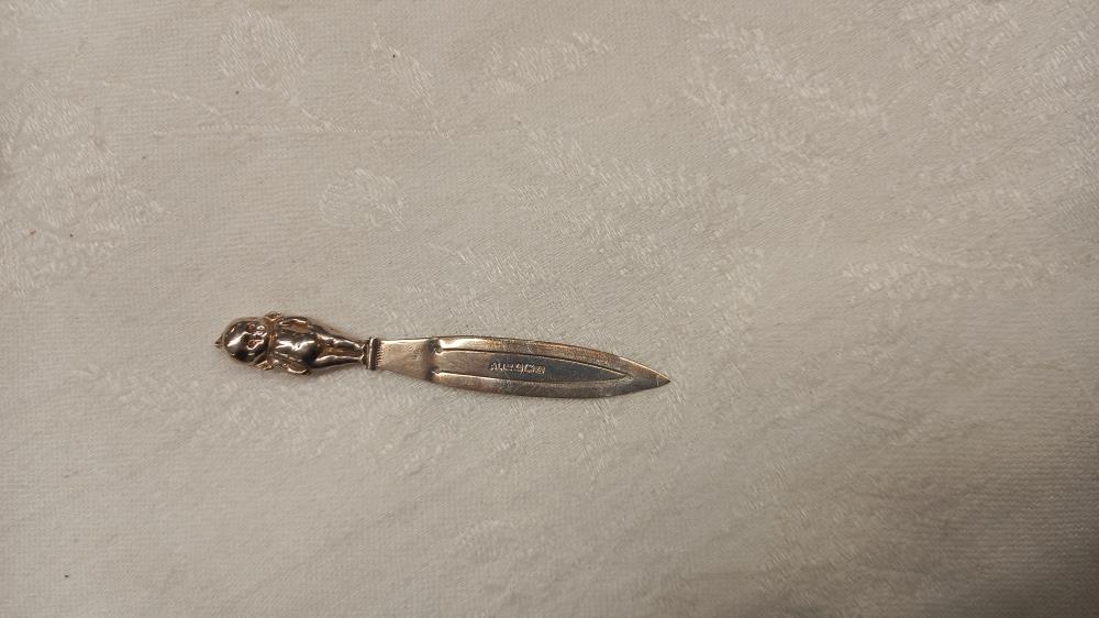 Two silver salt/mustard spoons and a silver bookmark, 9.6 grams. - Image 2 of 4