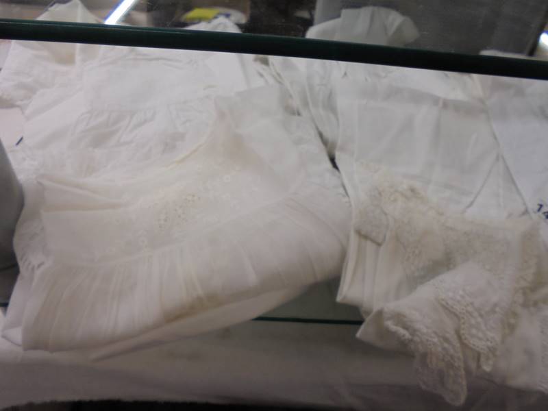 A collection of Victorian and later white baby gowns. - Image 3 of 3