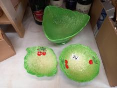 2 Beswick & 1 Crown Devon leaf pattern dishes COLLECT ONLY