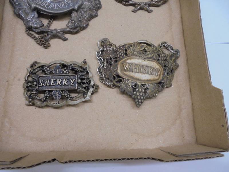 A set of three decanter labels, gin/sherry/brandy and two others. - Image 3 of 3