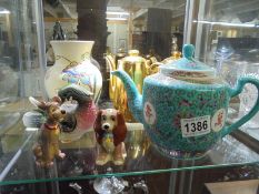 A Chinese teapot, a Honiton vase, two gilded coffee pots, a bird figure & Lady/Tramp salt and pepper