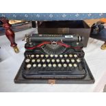 A vintage Underwood typewriter COLLECT ONLY