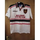 A 1999 Manchester United away shirt, size M