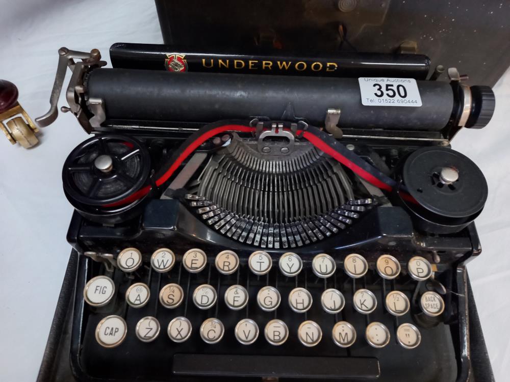 A vintage Underwood typewriter COLLECT ONLY - Image 2 of 3