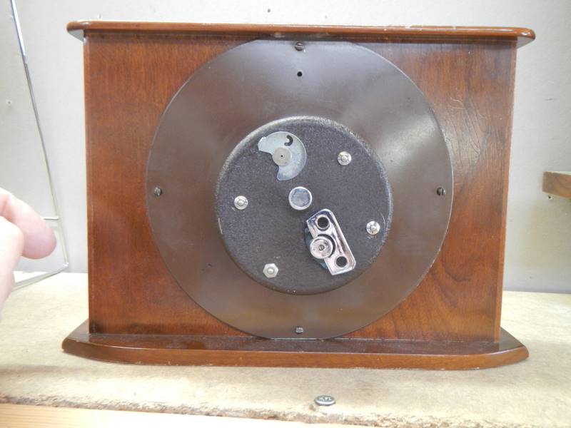 A vintage mantel clock, - Image 2 of 2