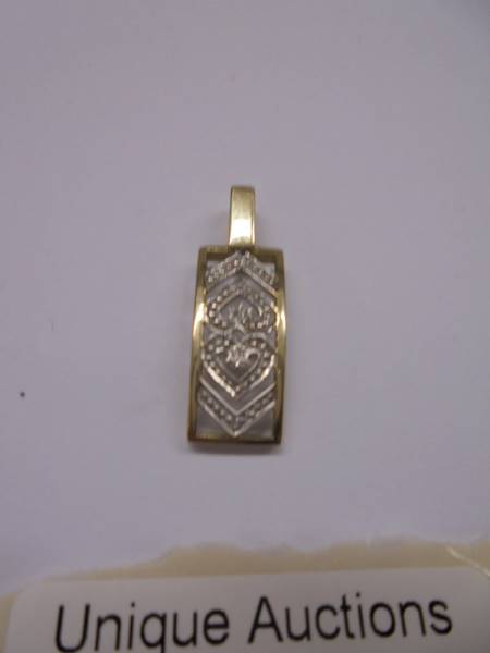 A white gold and diamond pendant, 1,5 grams, - Image 2 of 3