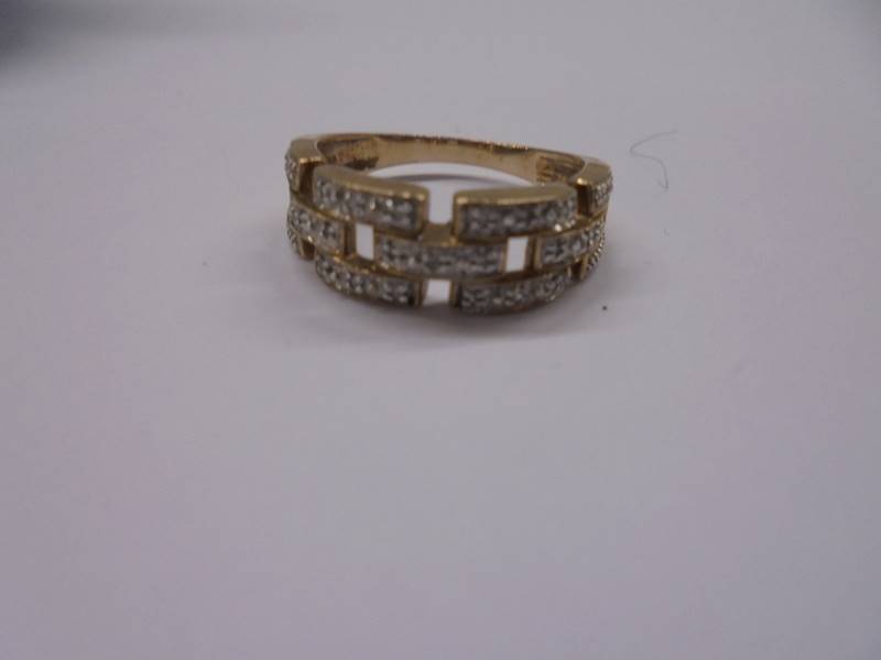 A yellow gold Greek Key style diamond ring, size P, 3.4 grams. - Image 2 of 3