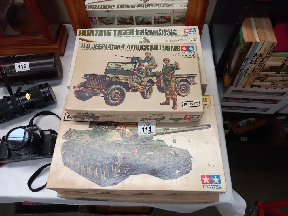 5 boxed Tamiya 1/35 scale military vehicles, British army chieftain MK5 box empty, Leopard and